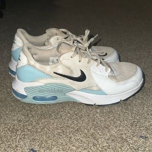 Nike air maxes!!